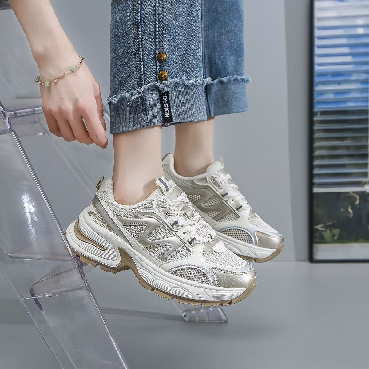 ZAPATILLAS M.O.O.N